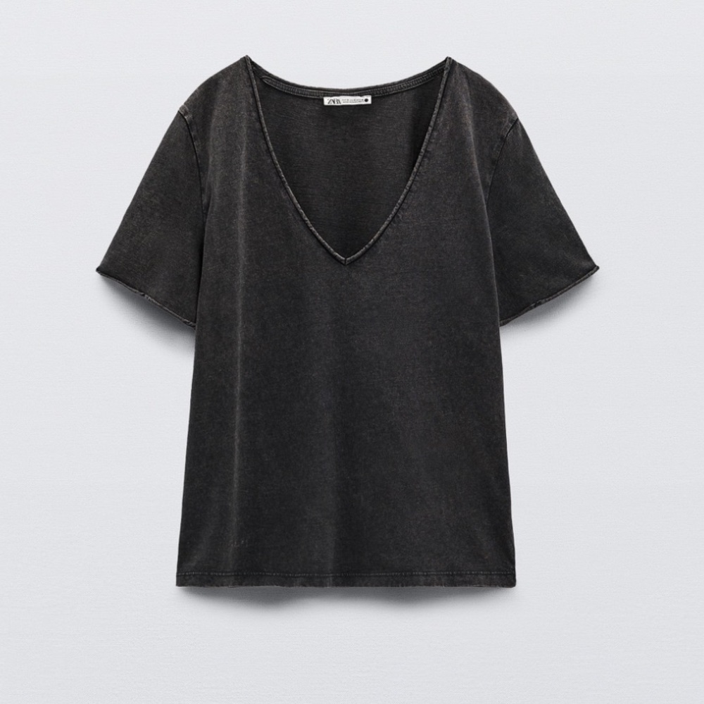 Zara V-Neck Tee in Dark Grey